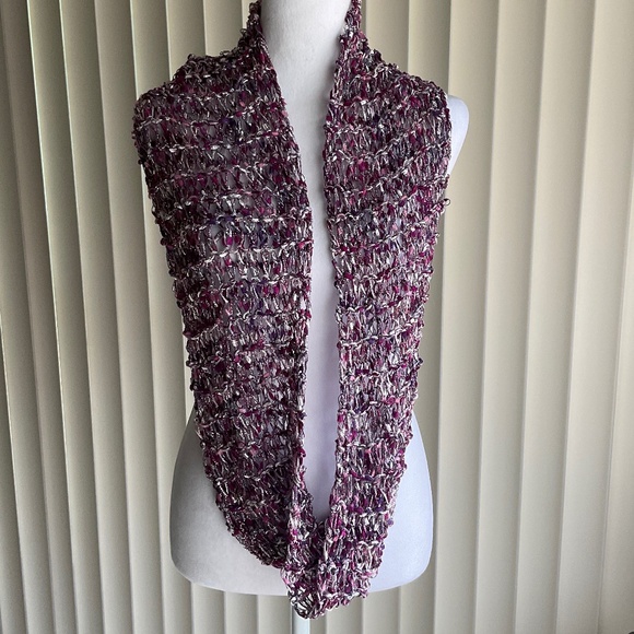 Hand knit Infinity Scarf - Picture 2 of 5